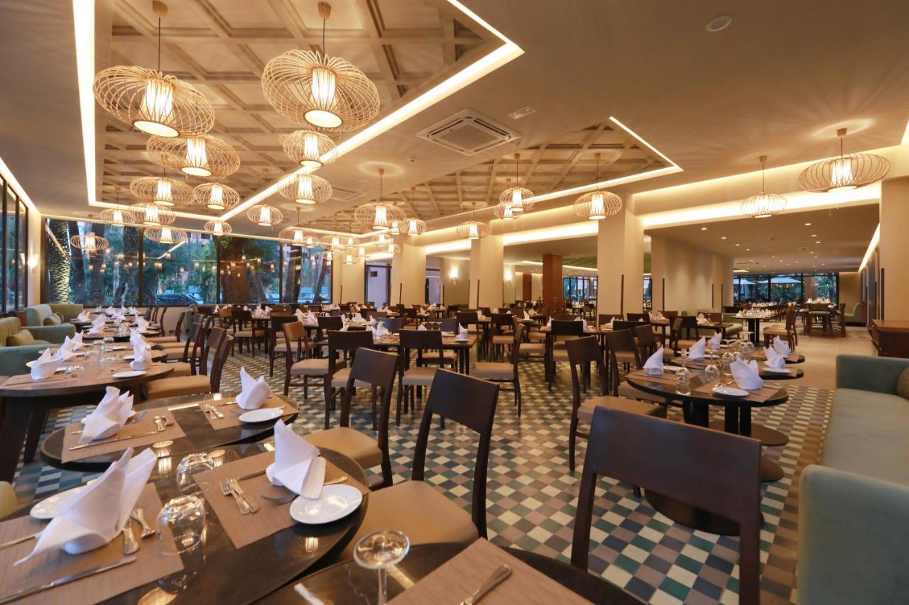 Hotel Kenzi Rose Garden Marrakesch Exterior foto The restaurant