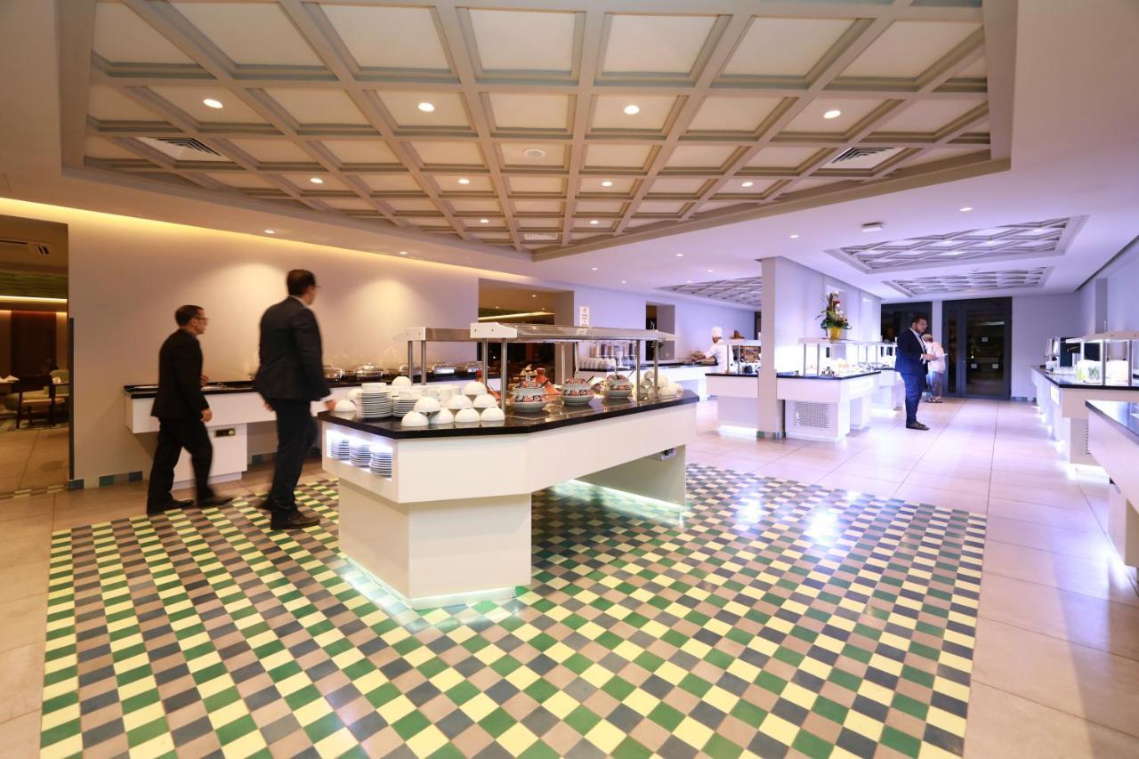 Hotel Kenzi Rose Garden Marrakesch Exterior foto The Business Lounge at KLIA