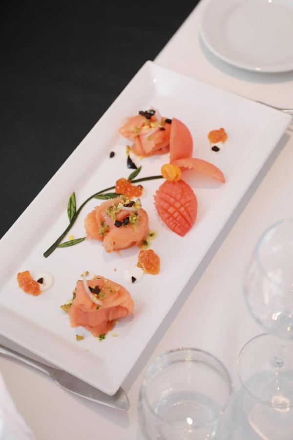 Hotel Kenzi Rose Garden Marrakesch Exterior foto Salmon and caviar